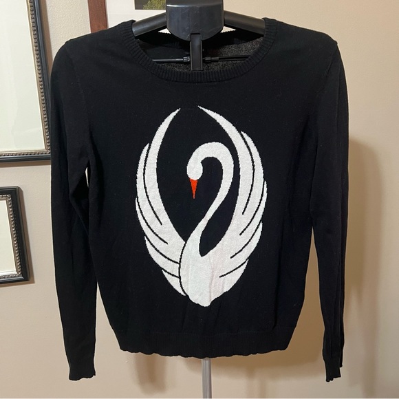 Rue21 Crew Neck Sweater - Picture 1 of 2